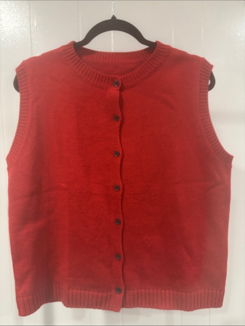 Classic Red Button-Front Knit Vest Size Large